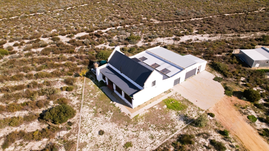 5 Bedroom Property for Sale in Hopefield Western Cape